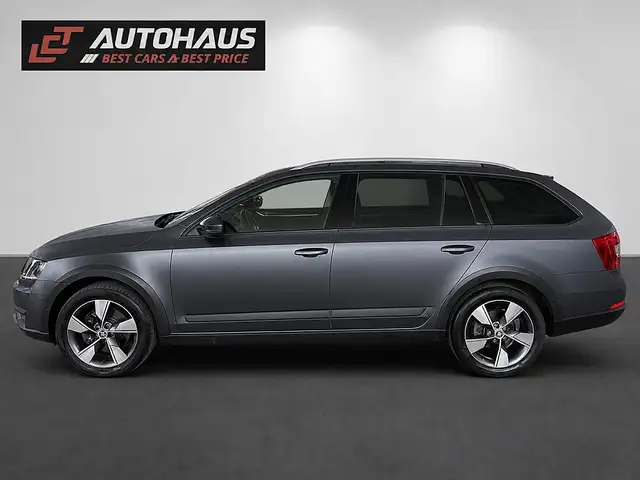 Skoda Octavia view 2