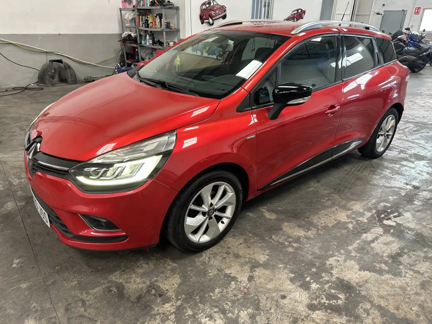 Renault Clio Sport Tourer 1.2 TCe Energy Zen 87kW Orange - 1