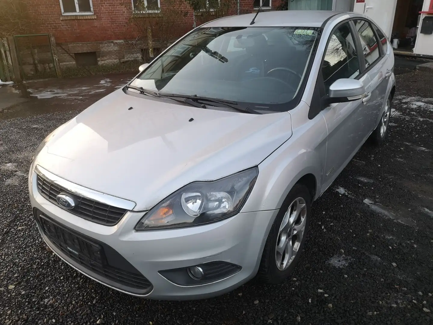 Ford Focus 1.4 Ambiente Silber - 1