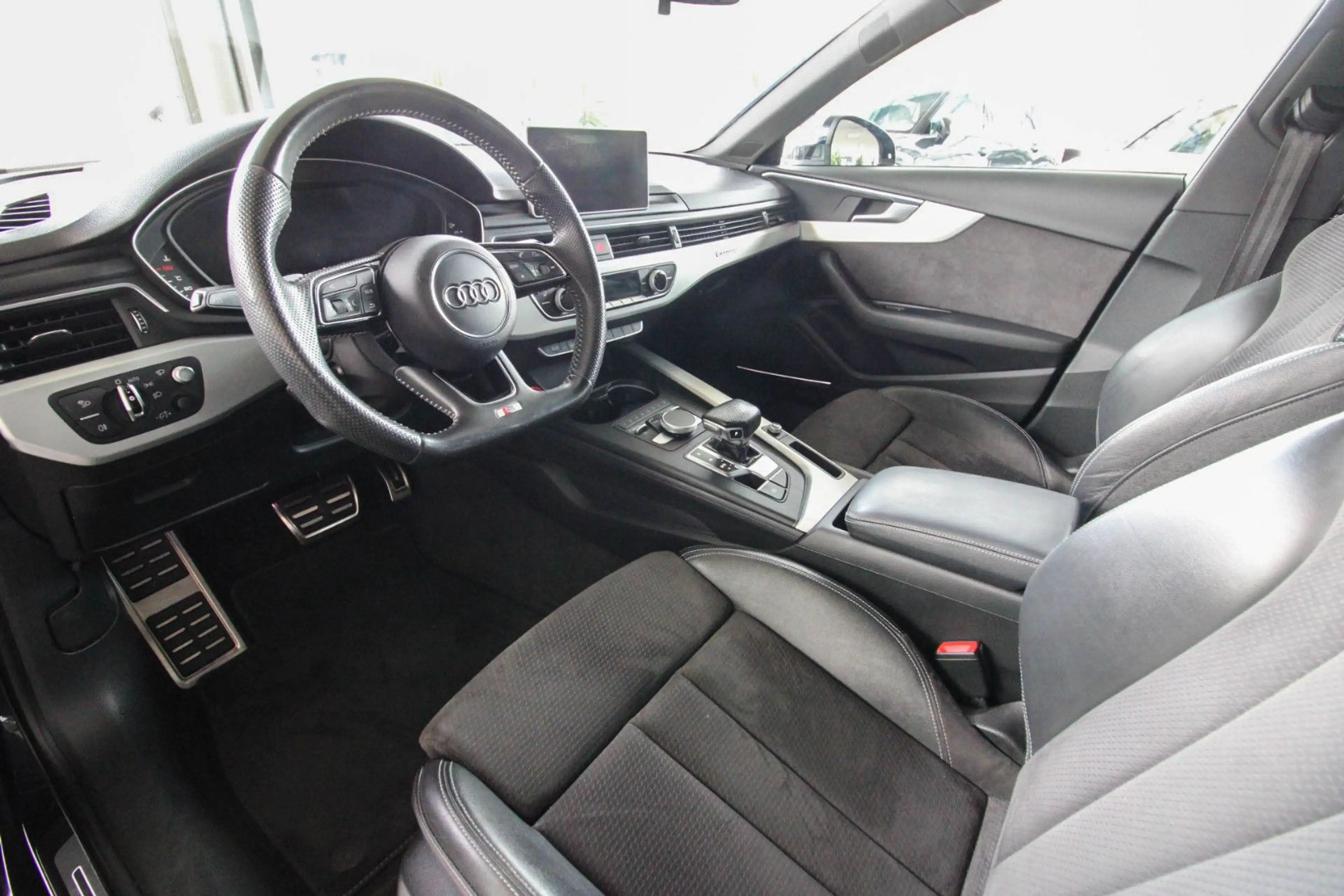 Audi A4 quattro sport S line/Virtual/ACC/Matrix/HUD/ — photo 9