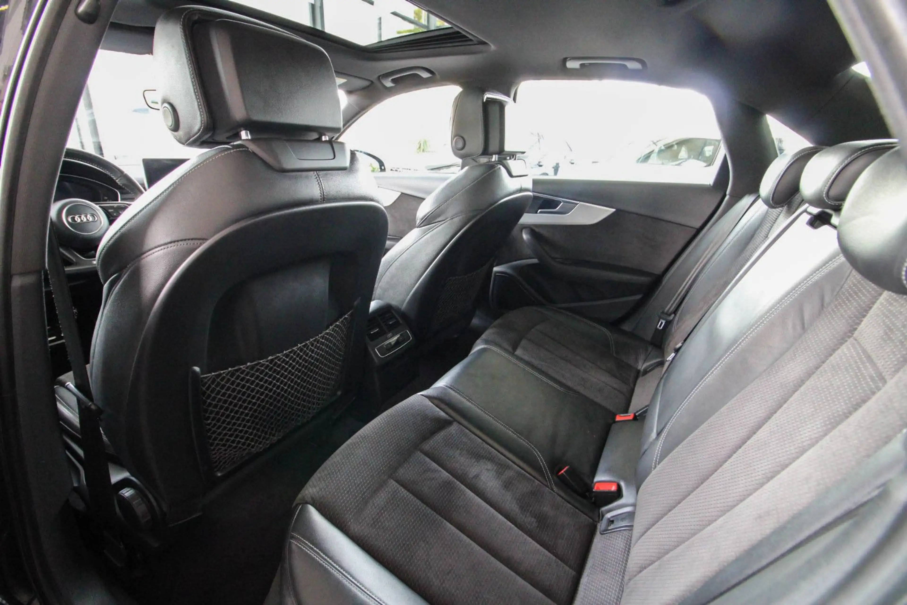 Audi A4 quattro sport S line/Virtual/ACC/Matrix/HUD/ — photo 10
