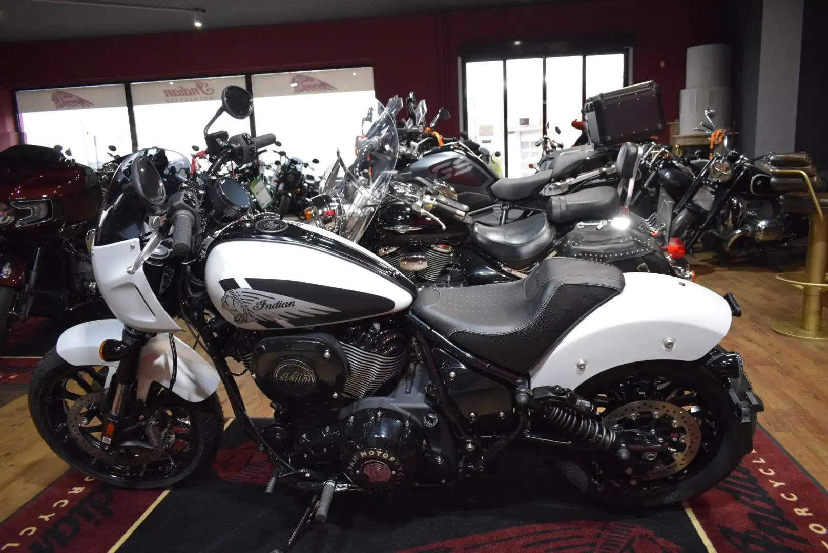 Indian SPORT CHIEF DH Ghost White Smoke4,49%Finanz Wit - 2