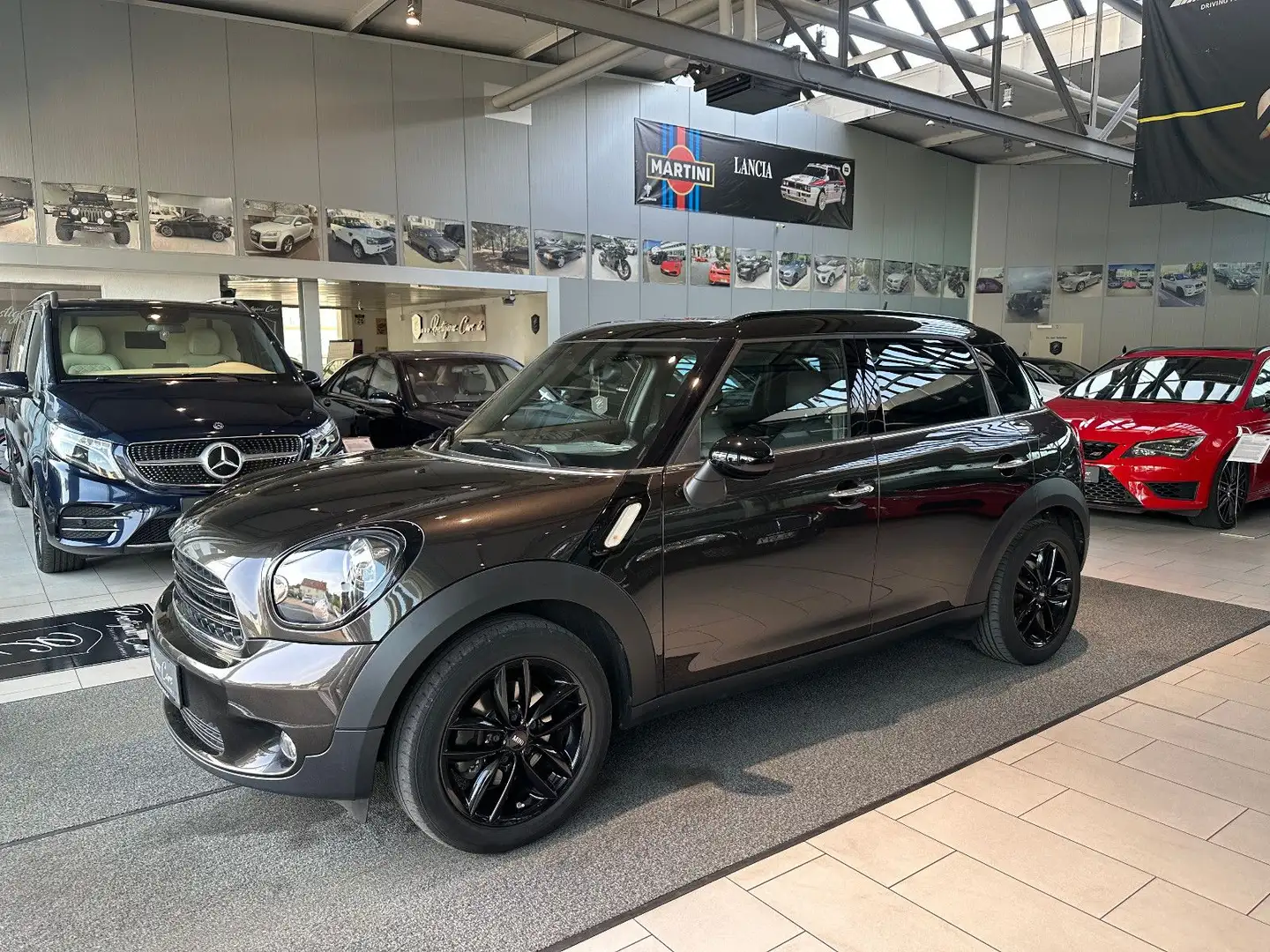 MINI Cooper D Countryman LCI Chili Xenon Pano T-Leder Grau - 2