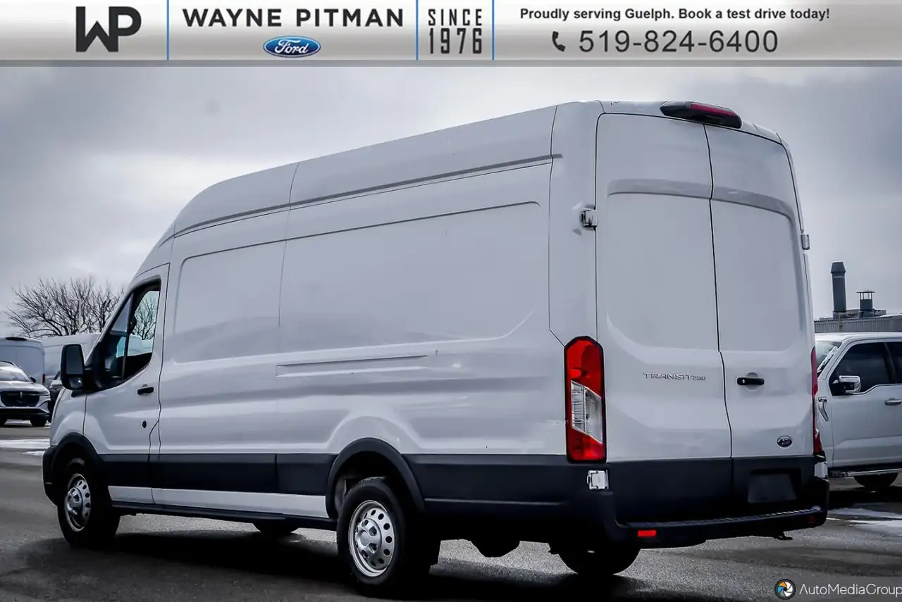 Ford Transit Cargo Van снимка Ford Transit Cargo Van