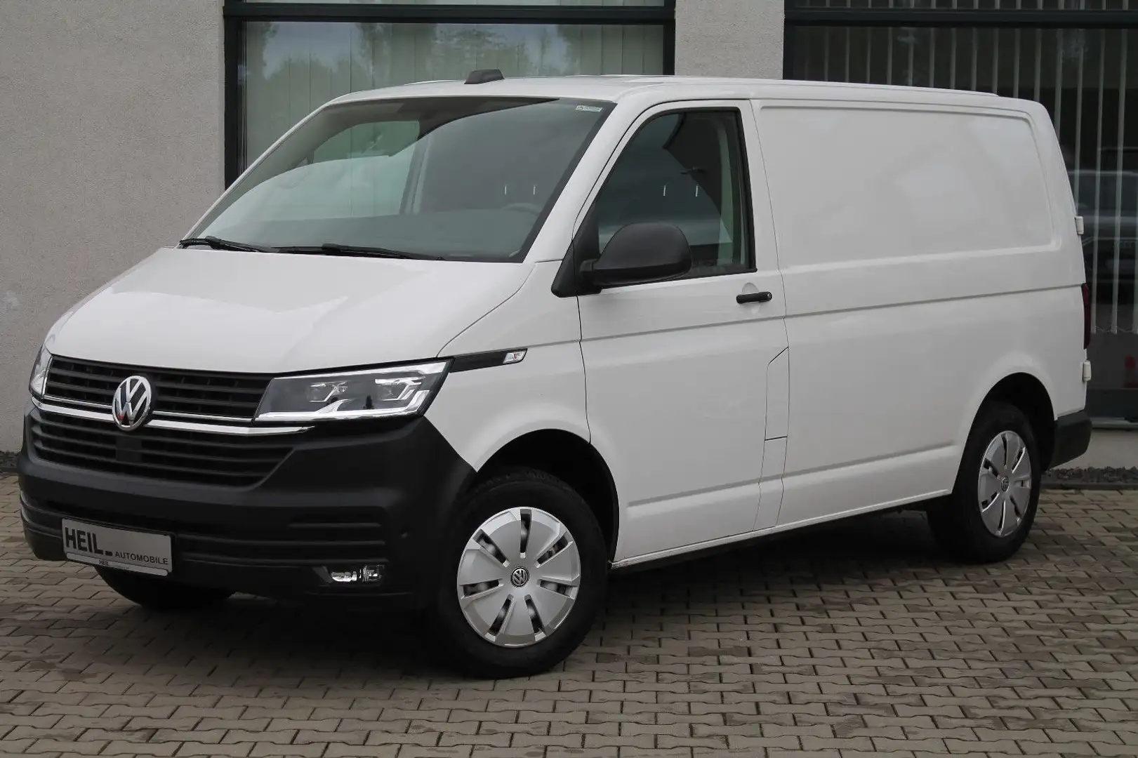 Volkswagen T6 Transporter T6.1 Transporter*LED*NAVI*STANDHEIZUNG*AHK*PDC* Weiß - 1