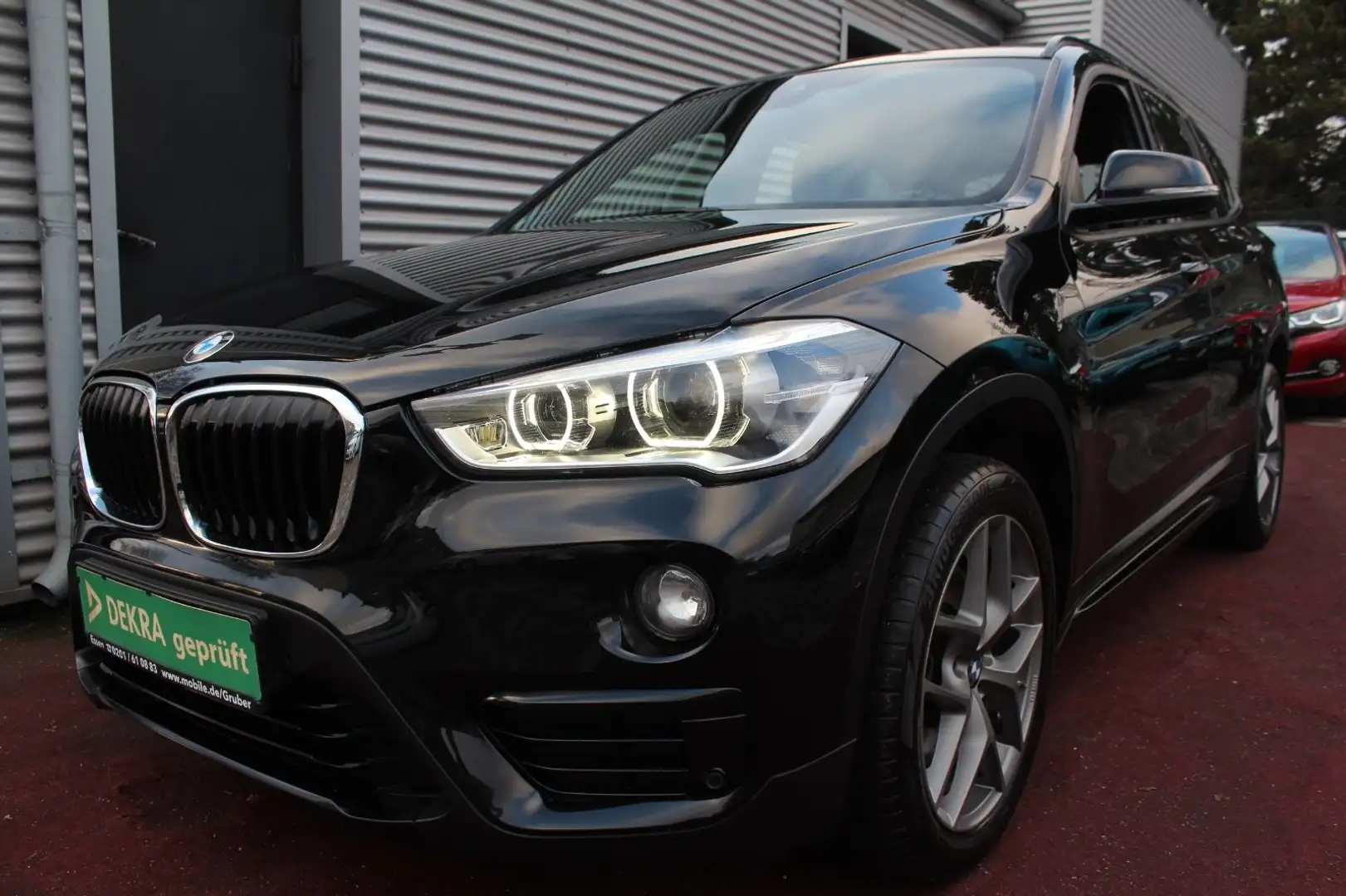 BMW X1 xDrive 20 d SPORT LINE AUTOMATIK NAVI LED 2Hd Noir - 1