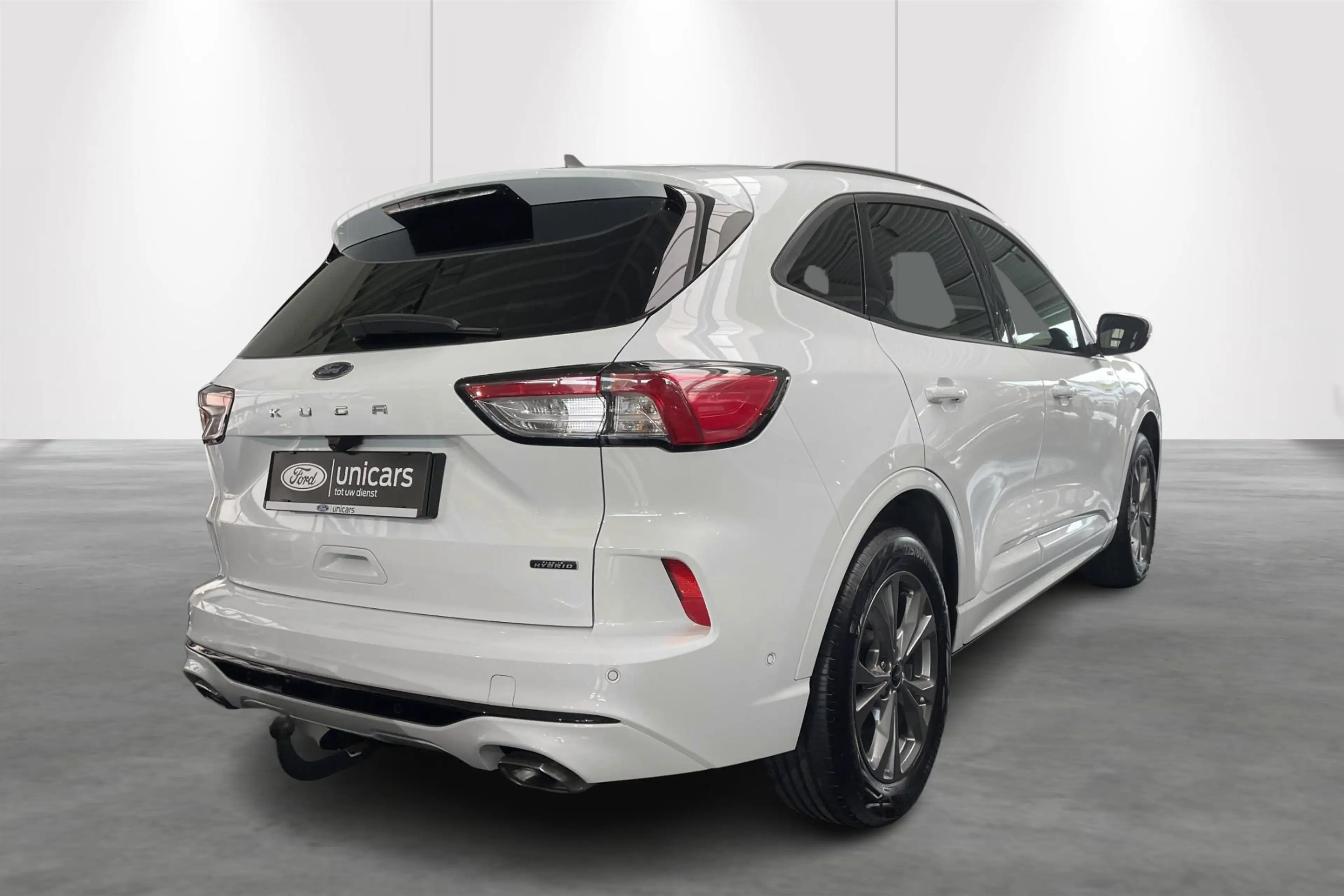 Ford Kuga 2.5i PHEV Aut. 165kW ST-Line X — photo 2