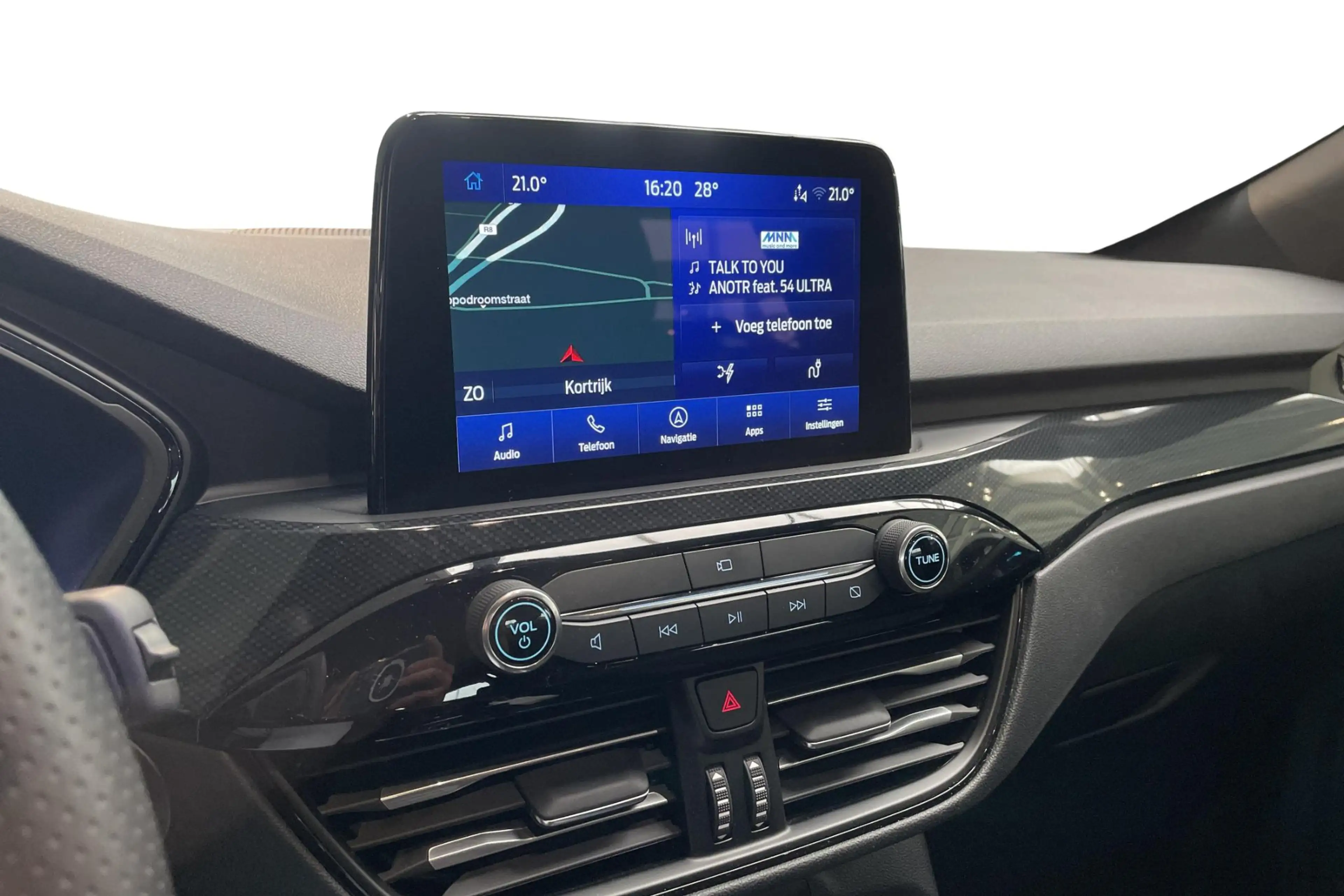 Ford Kuga 2.5i PHEV Aut. 165kW ST-Line X — photo 14