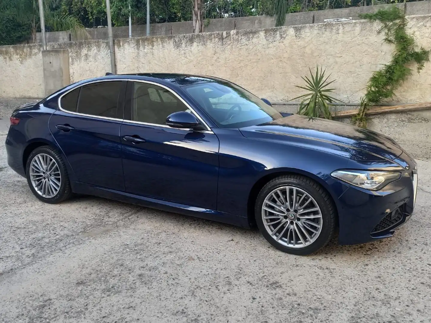 Alfa Romeo Giulia Giulia 2016 2.2 t Executive 190cv auto my19 Blu/Azzurro - 1