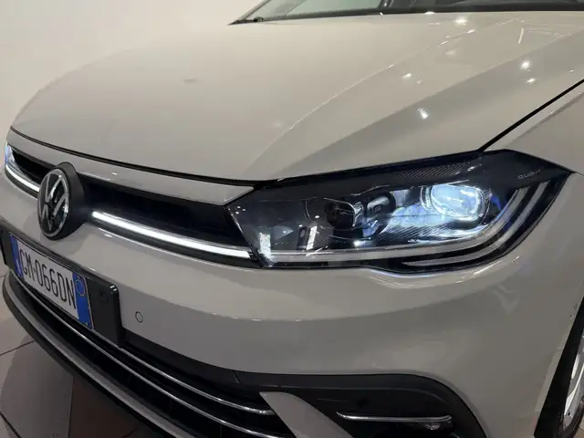 Volkswagen Polo view 15