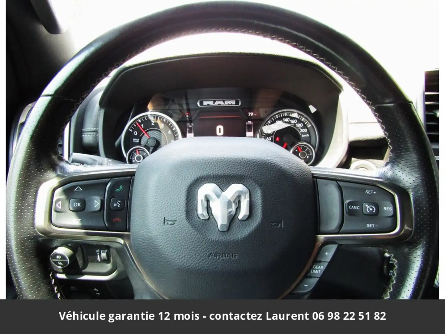 Dodge RAM Sport Night 12P 5.7L 4x4 Tout compris hors homolog Blanc - 2