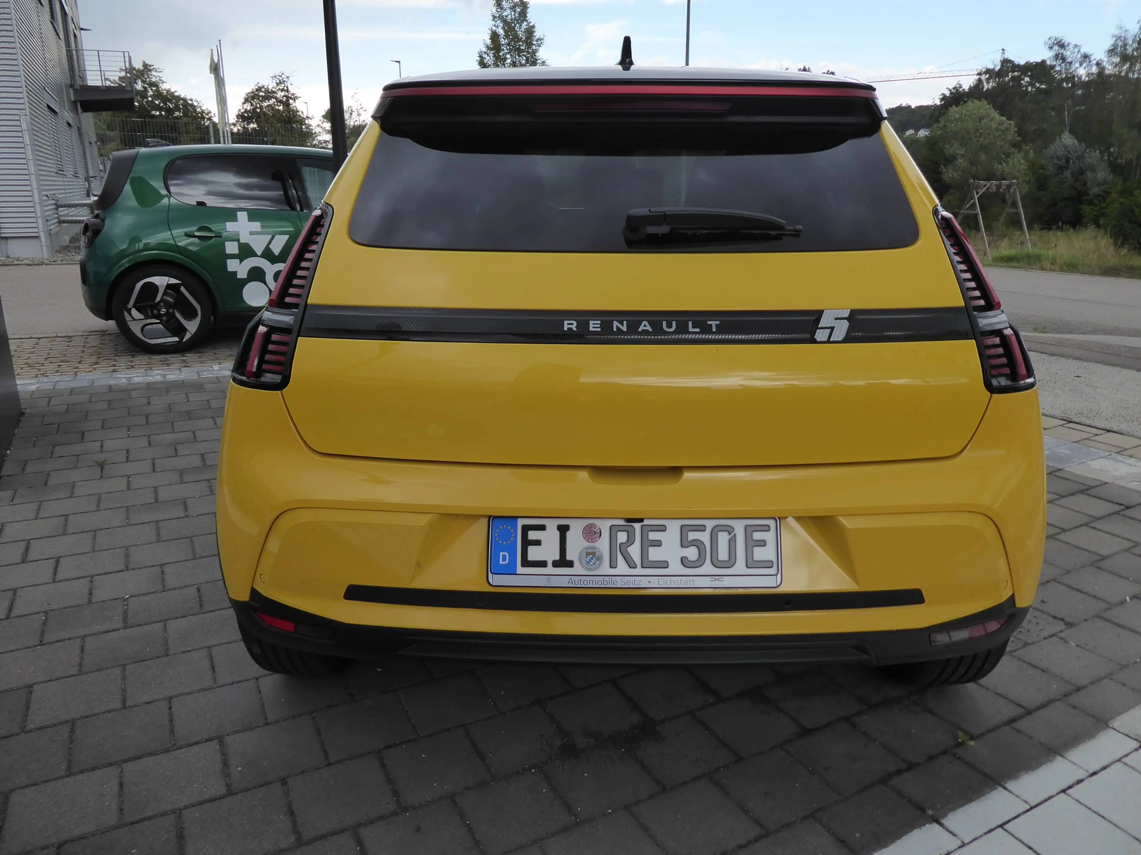 Renault R 5 R 5 E-Tech Techno 120 Urban Range — photo 4