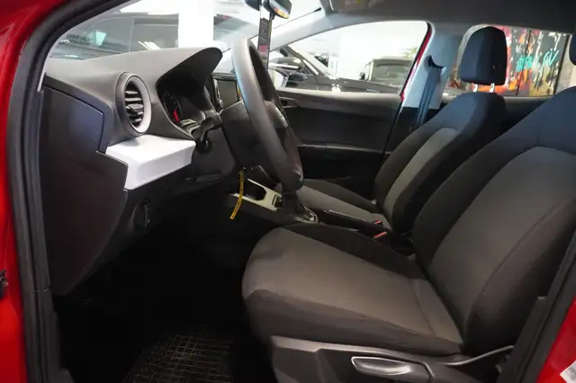 Seat Ibiza view 8