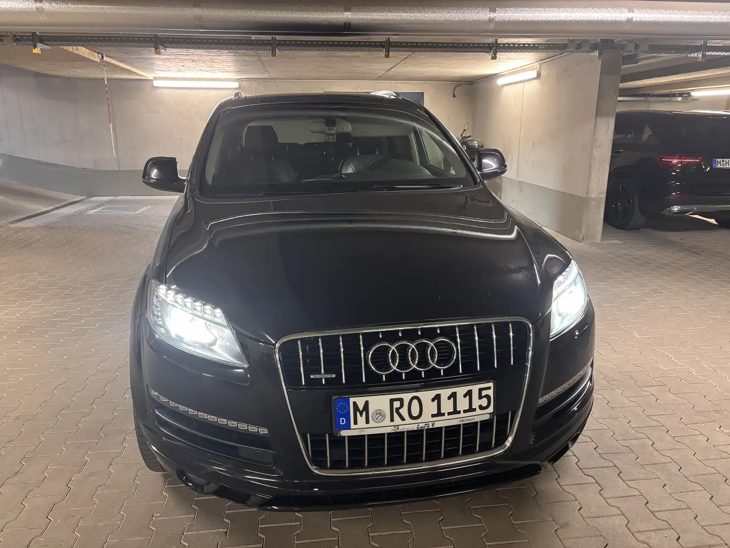 Audi Q7 3.0 TDI clean diesel quattro (176kW) Černá - 1