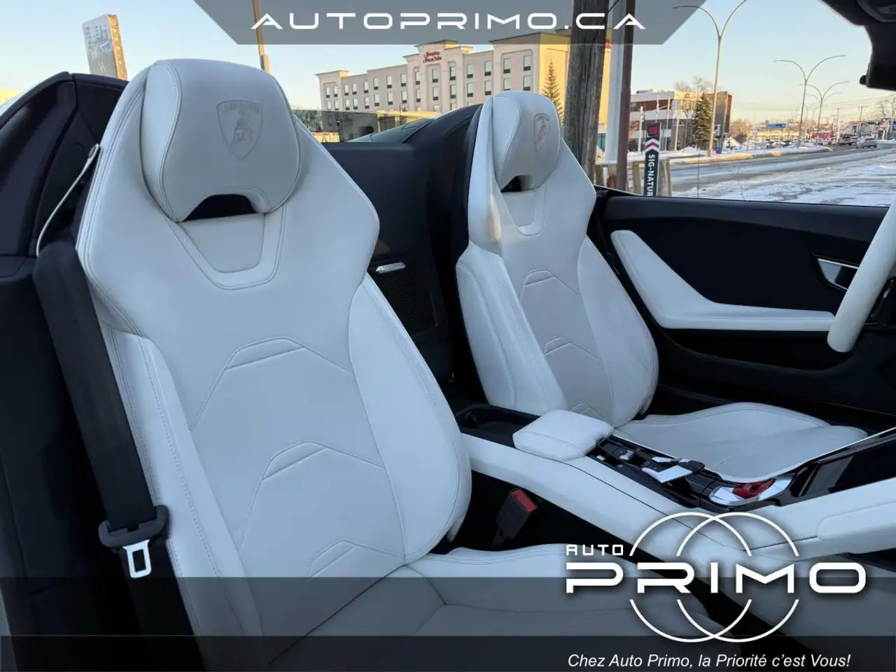 Lamborghini Huracán снимка Lamborghini Huracán