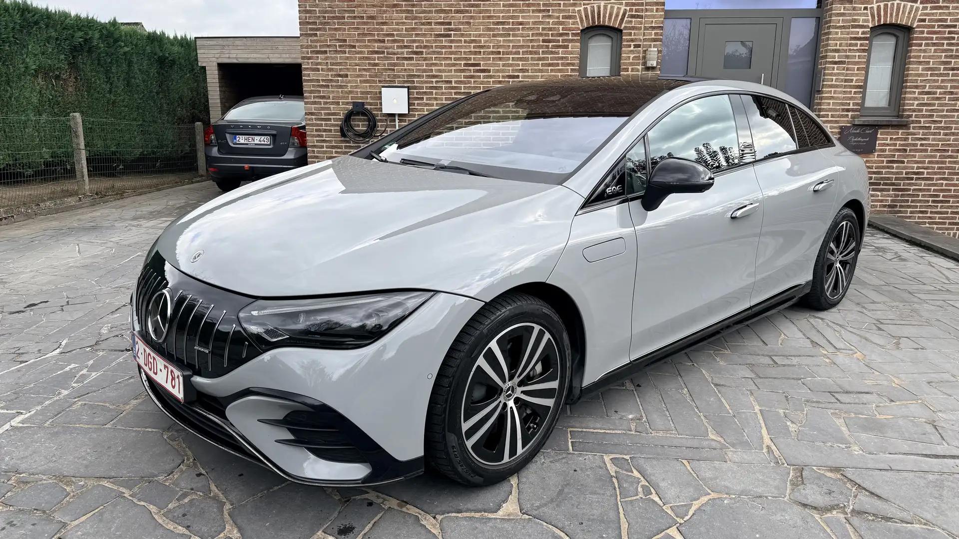 Mercedes-Benz EQE 350 89 kWh AMG Line Gris - 1