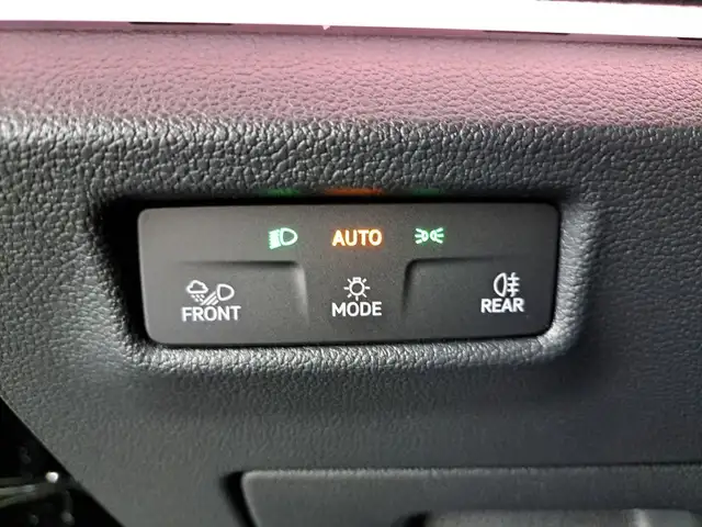 Volkswagen Tiguan view 12
