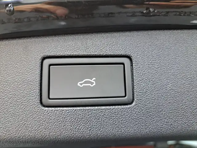 Volkswagen Tiguan view 8