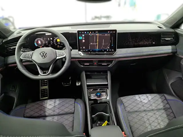 Volkswagen Tiguan view 15