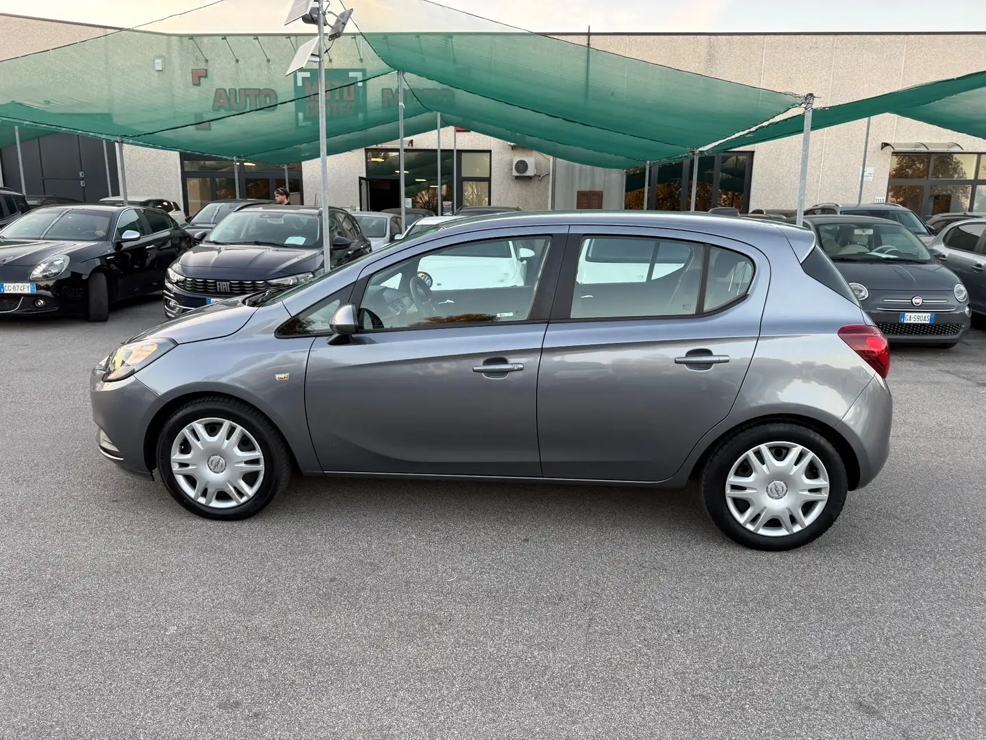 Opel Corsa Corsa 1.2 5 porte Innovation Gris - 2