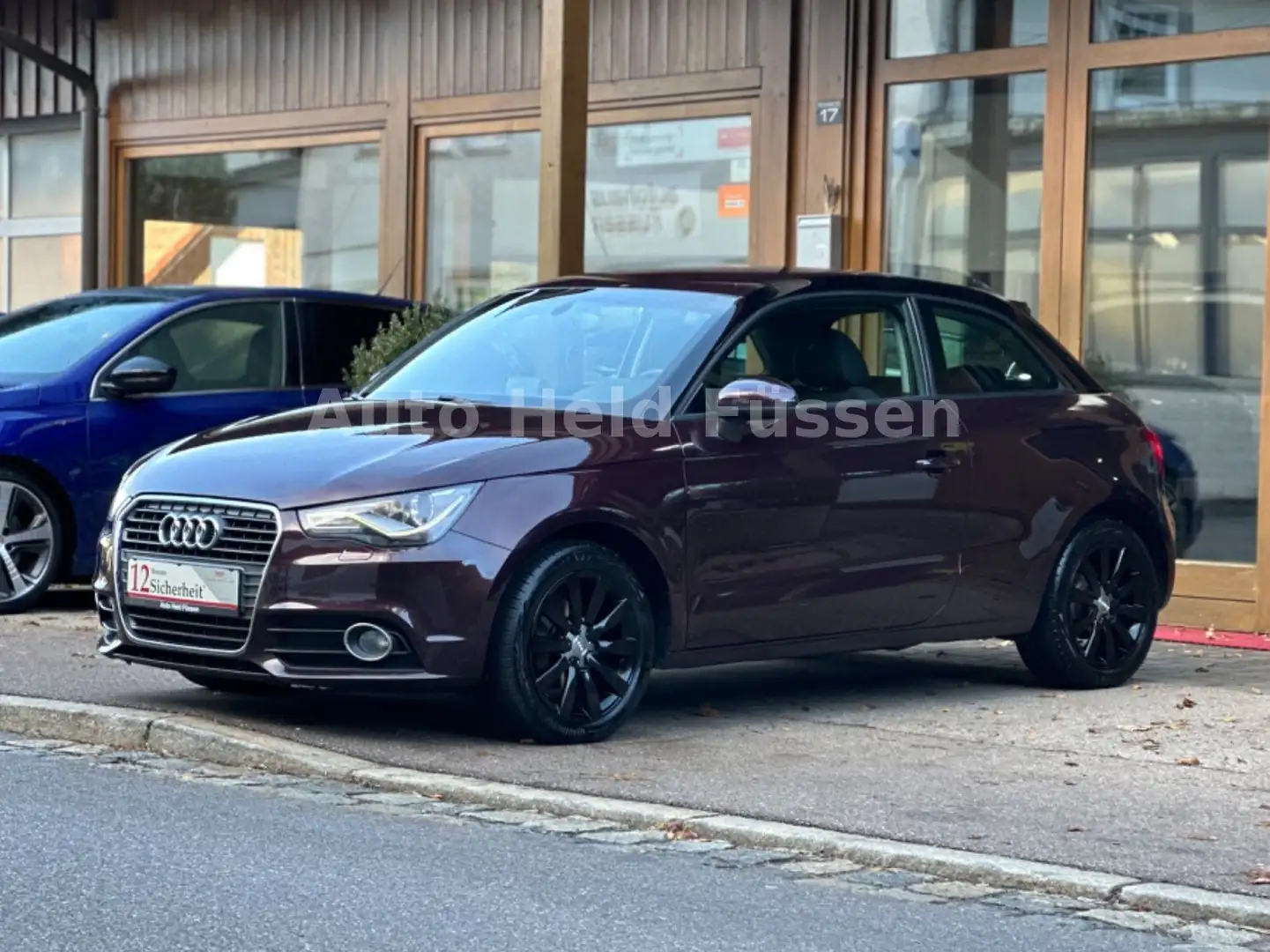 Audi A1 ambition BiXenon Navi Shz Temp PDC Rot - 2