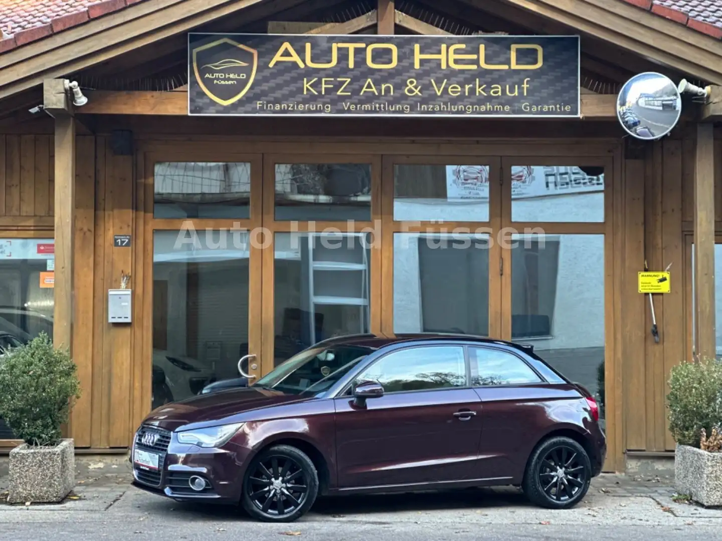 Audi A1 ambition BiXenon Navi Shz Temp PDC Rot - 1