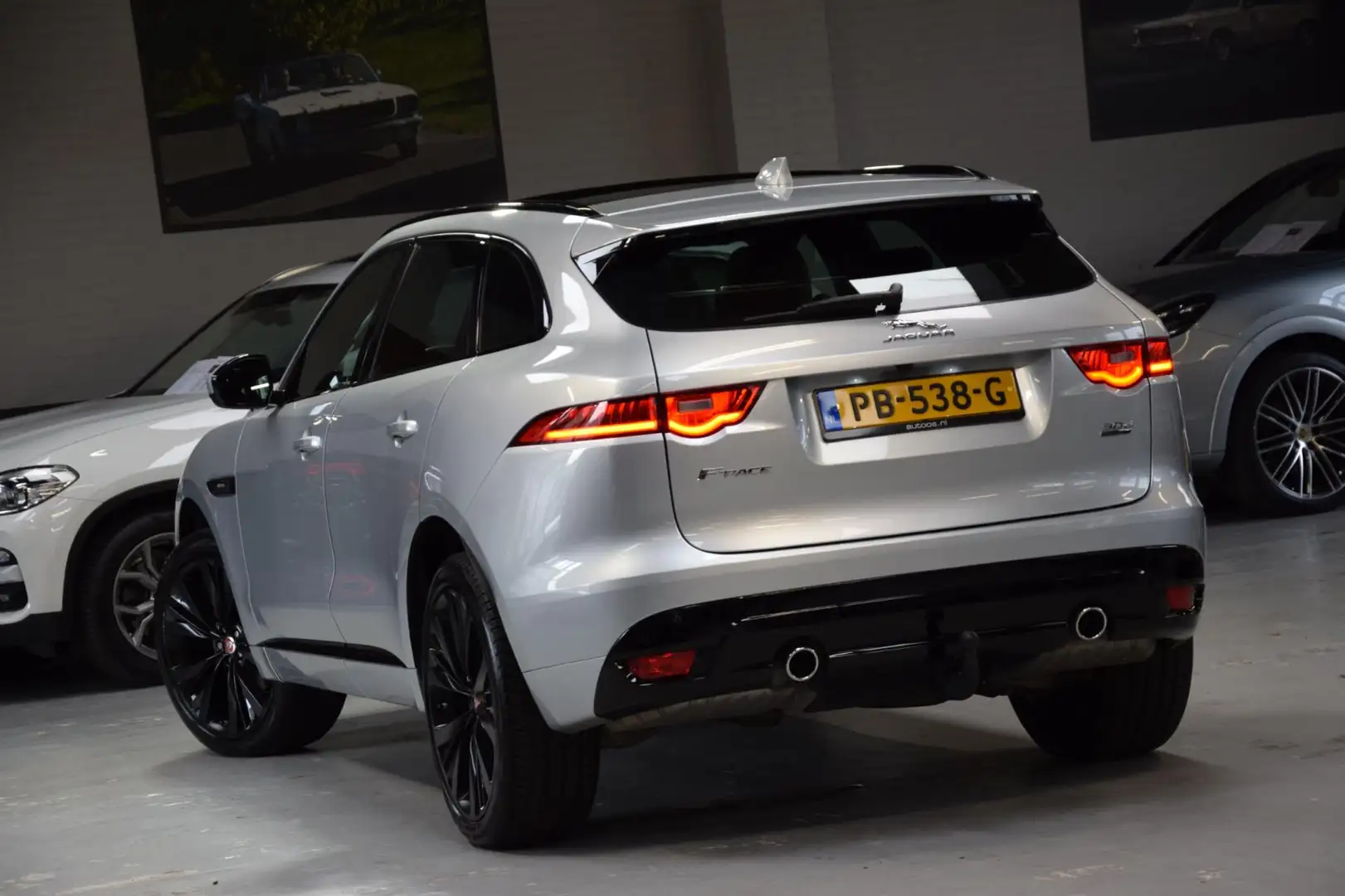 Jaguar F-Pace 3.0 S AWD 30d *R-Sport* Navi|301pk!|Leder|ACC|5985 Gris - 2