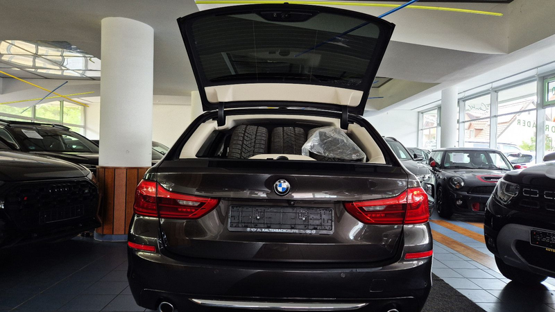 BMW 530 Luxury/ACC/AHK/LED/Leder/RFK/Standh/Spur/Tot — photo 7