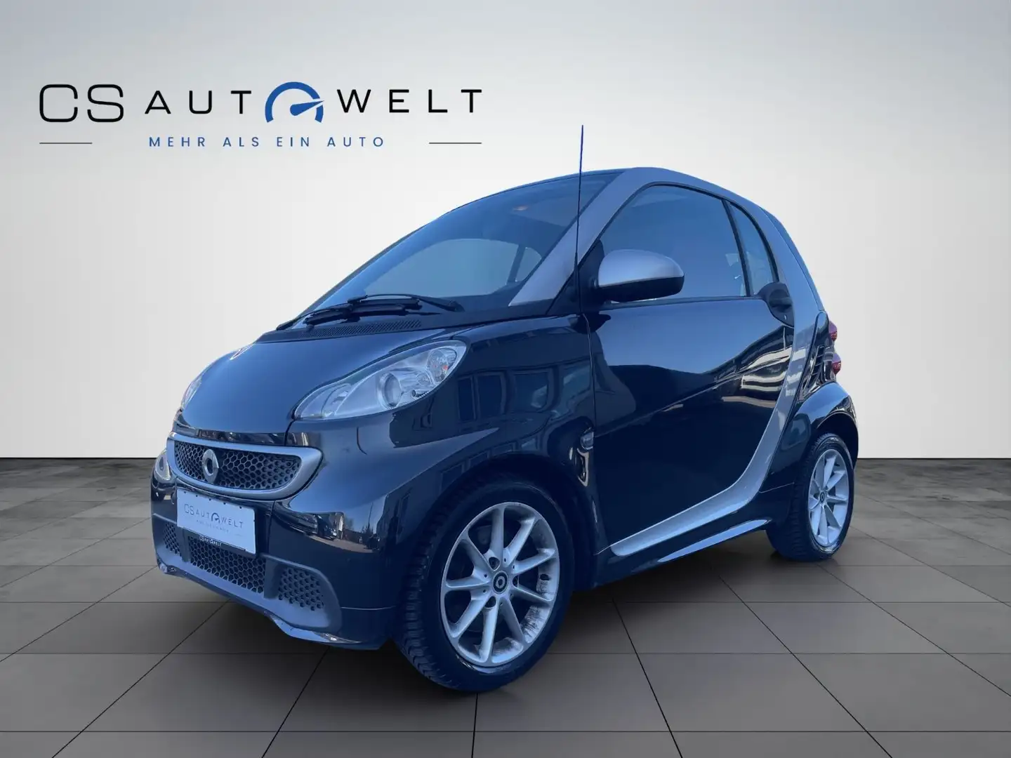 smart forTwo Passion 52 kW KLIMA/8FACH/TÜV 02.28/PANO Schwarz - 1