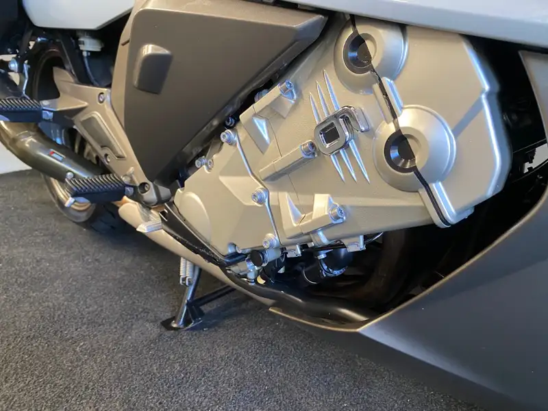 BMW K 1600 GT - foto 8