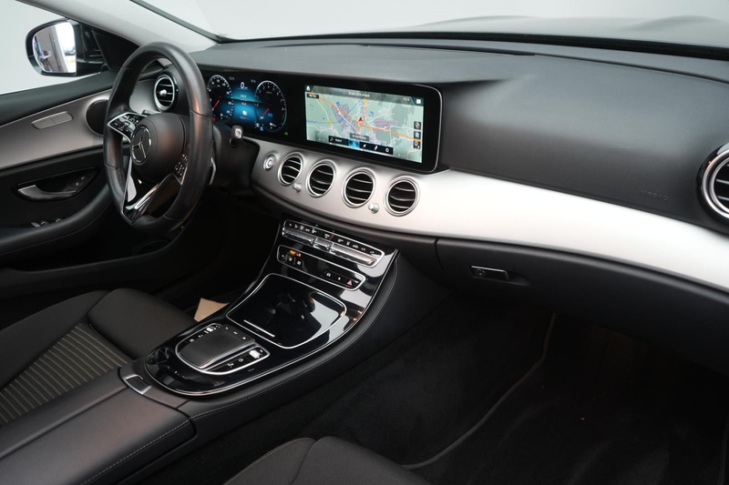 Mercedes-Benz E 300 e T 9G-Tronic Navi/Temp/Kamera/Pano/ — photo 7
