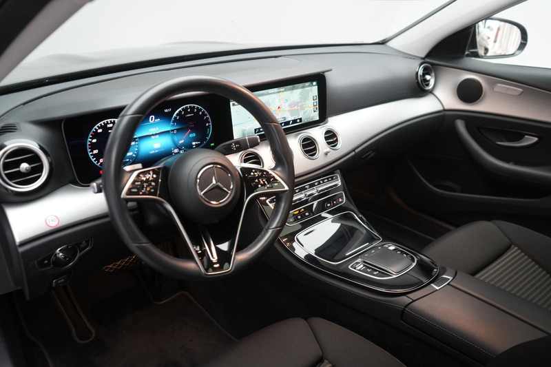 Mercedes-Benz E 300 e T 9G-Tronic Navi/Temp/Kamera/Pano/ — photo 12
