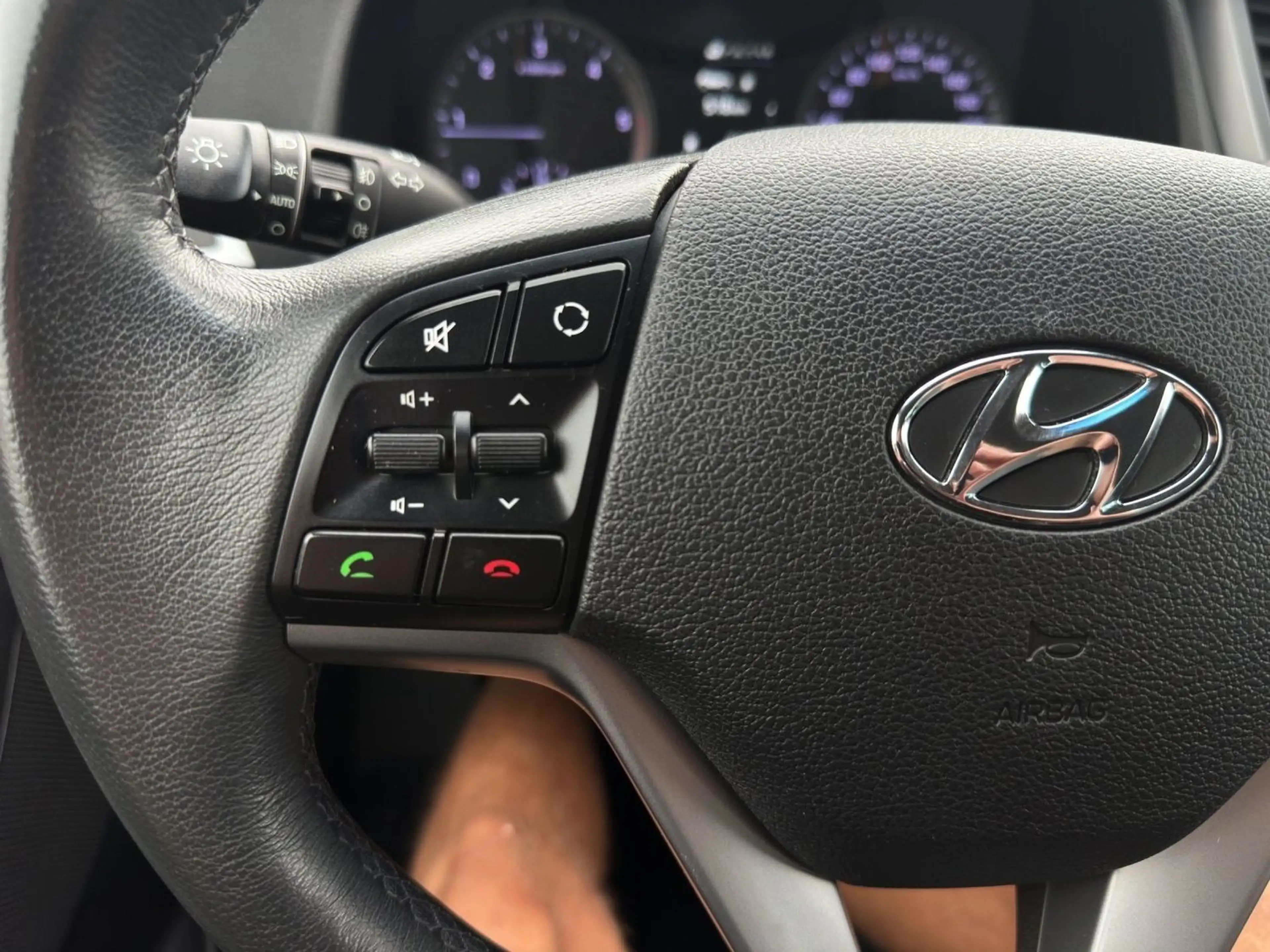 Hyundai TUCSON 4WD  Leder  Navi  Kamera  Pano — photo 15