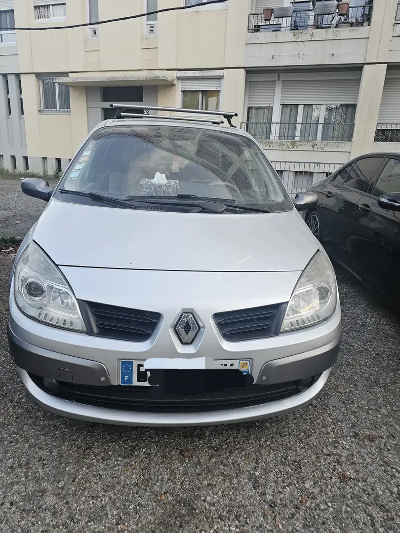 Renault Megane Mégane II 1.9 dCi 130 FAP Impulsion Proactive A - 2