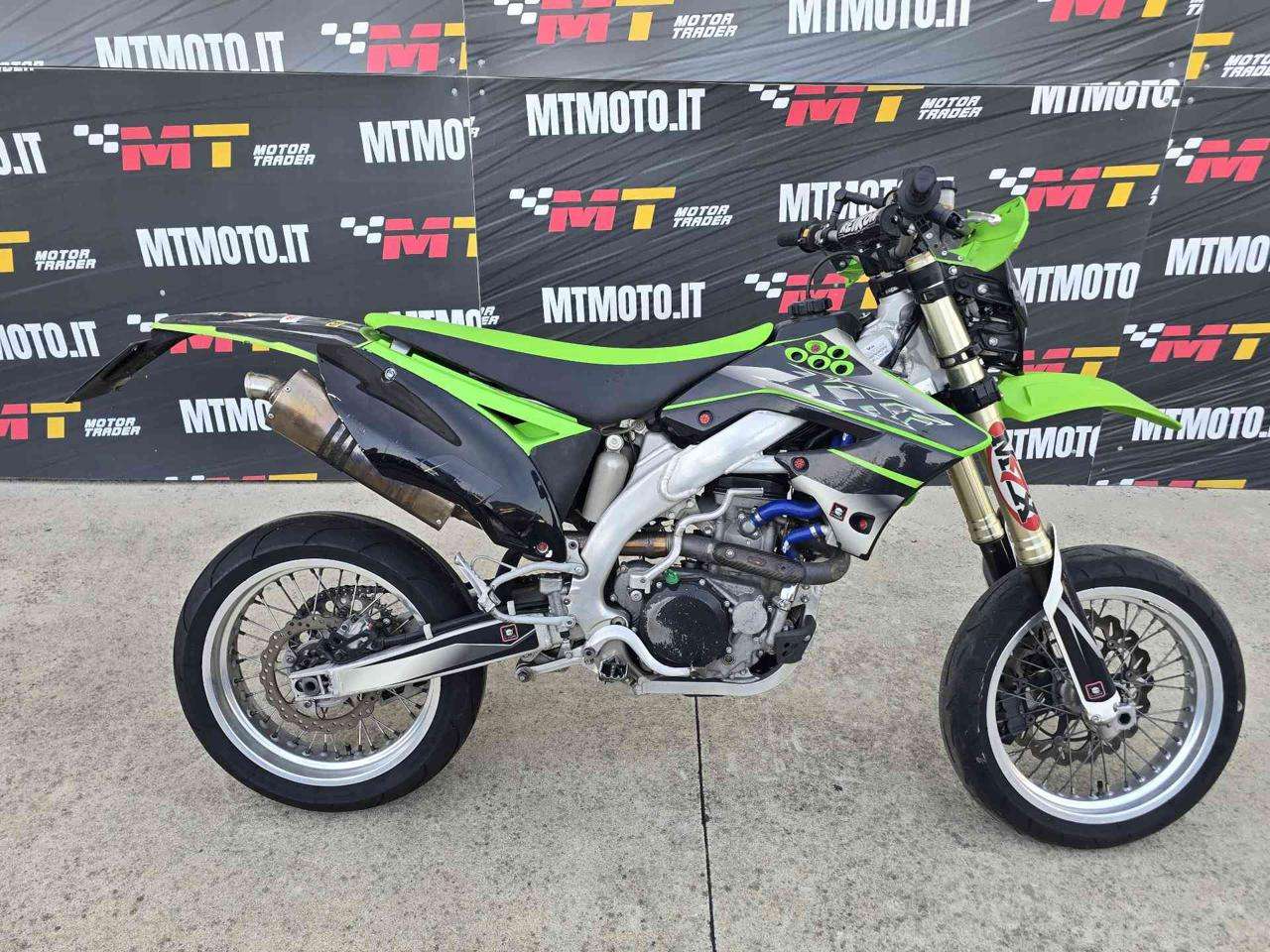 Kawasaki KX 450 Tripla Omologazione Video 360