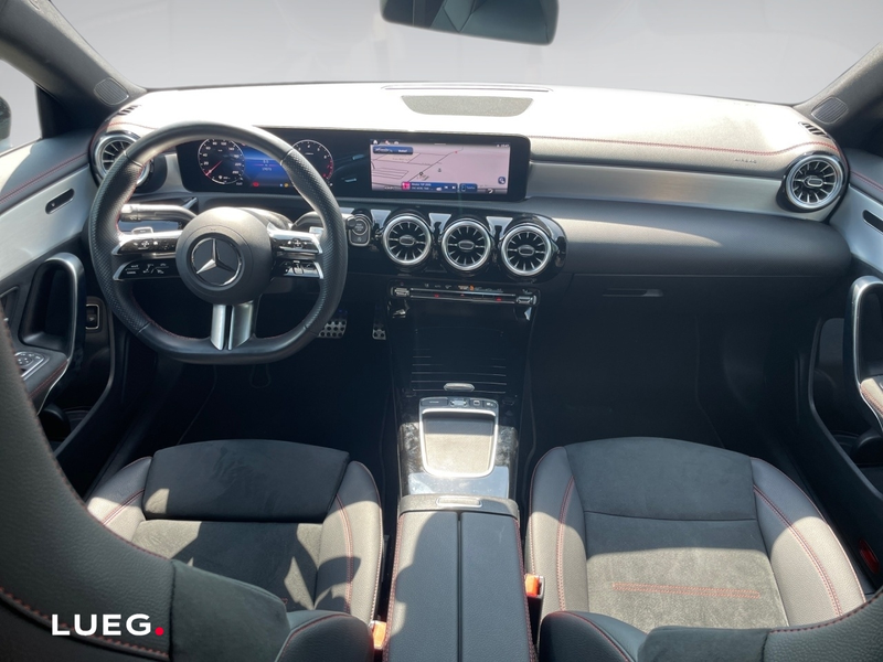 Mercedes-Benz CLA 180 Airpanel Distronic Night SpurW 360 ACC — photo 10