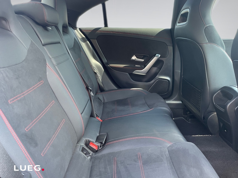 Mercedes-Benz CLA 180 Airpanel Distronic Night SpurW 360 ACC — photo 11