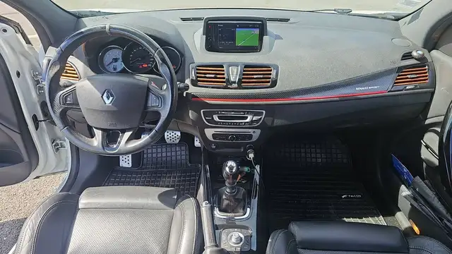 Renault Megane view 11