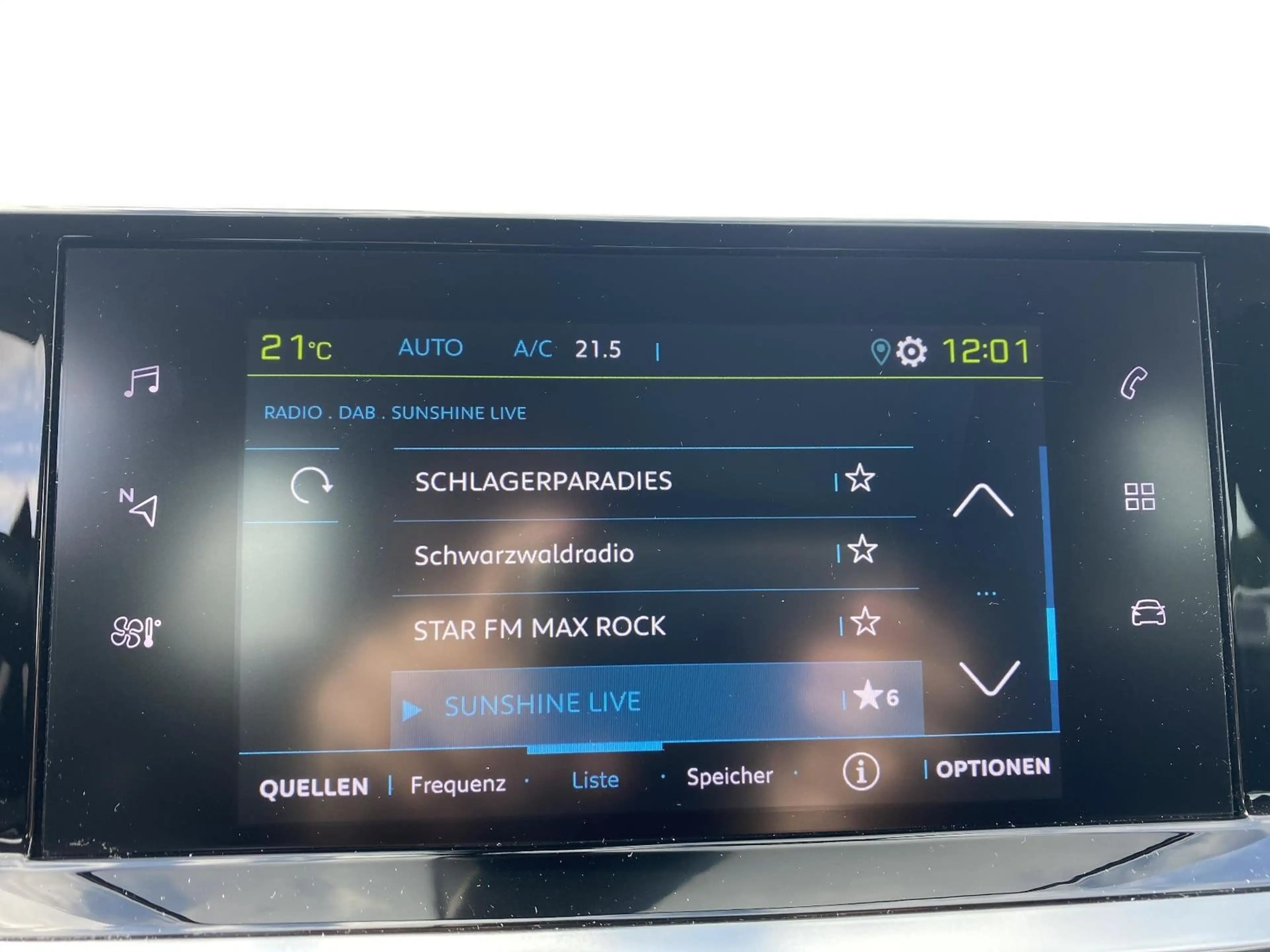 Peugeot e-2008 Elektromotor Active Pack — photo 12