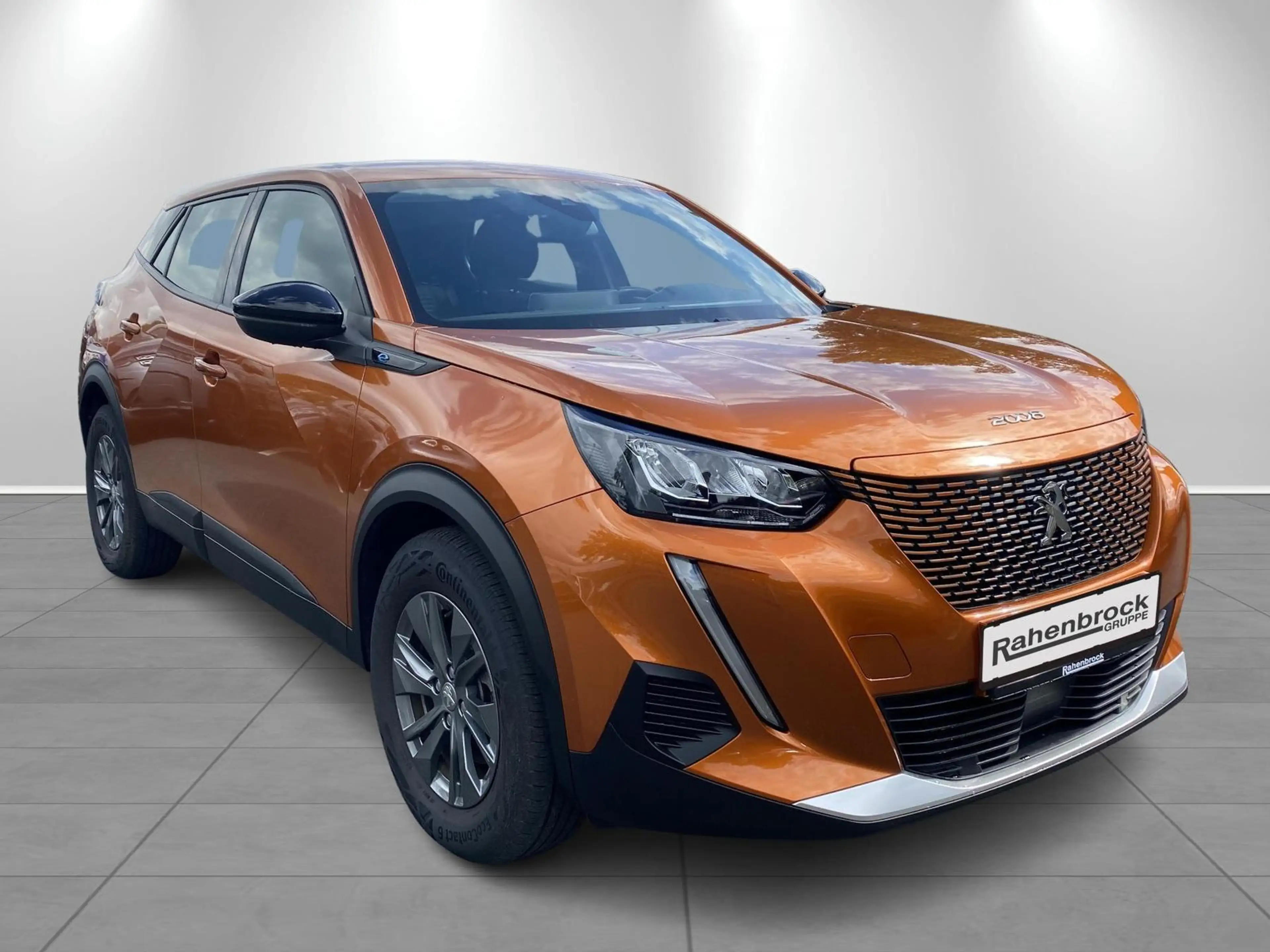 Peugeot e-2008 Elektromotor Active Pack — photo 2