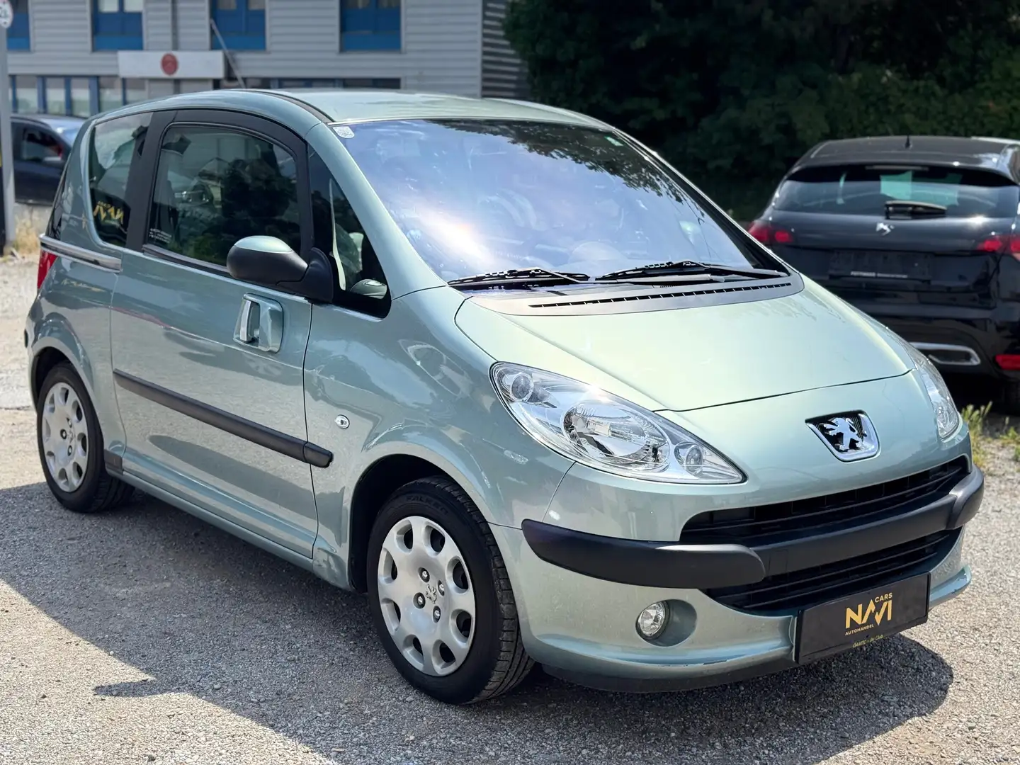 Peugeot 1007 Trendy 1,4 Grau - 1