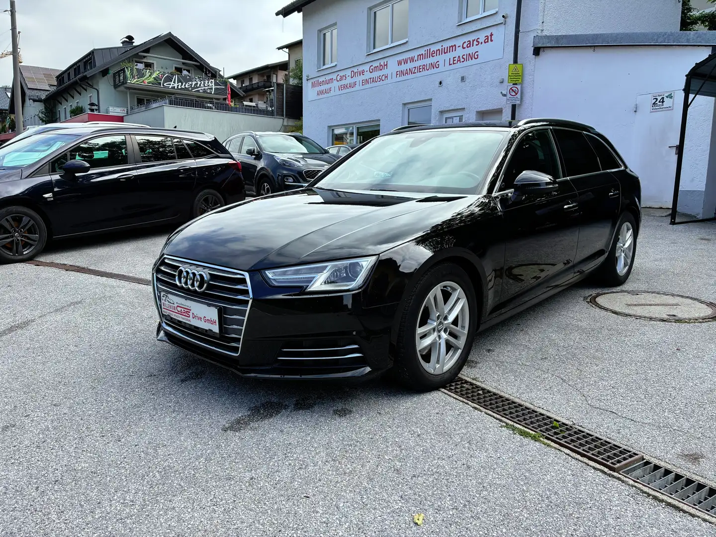 Audi A4 Avant 2,0 TDI Aut Sport Schwarz - 1