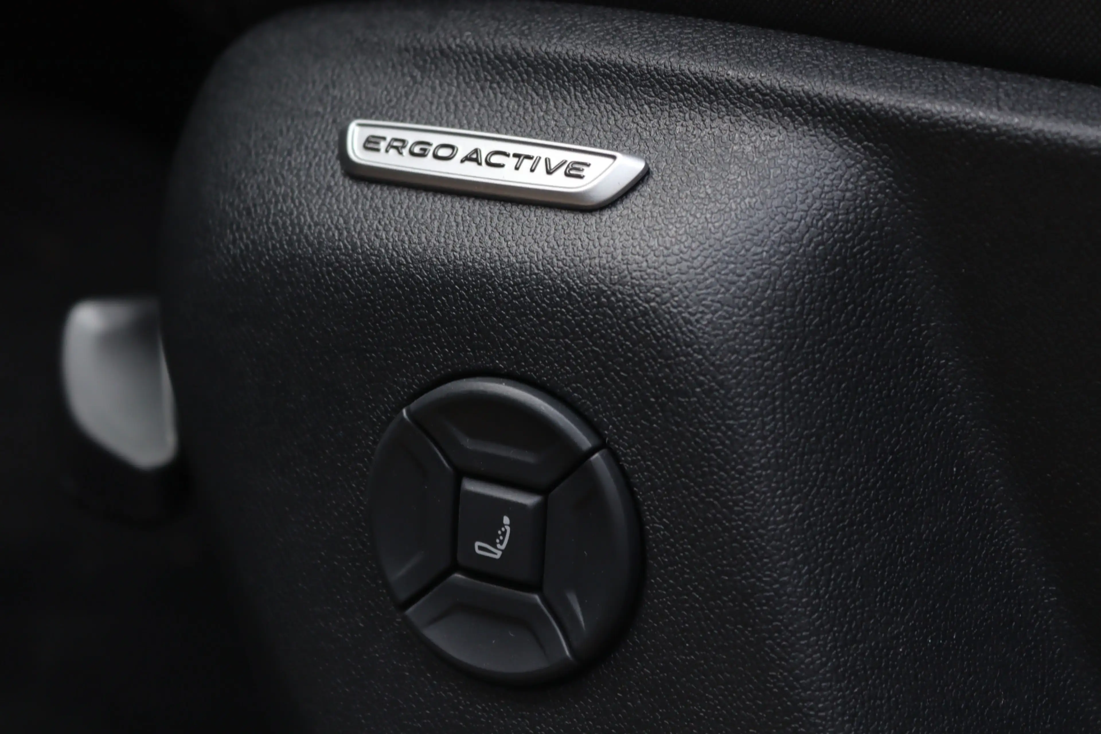 Volkswagen Tayron 1.5 eHybrid 272PK R-Line Black Style IQ.Light/HUD/ — photo 10