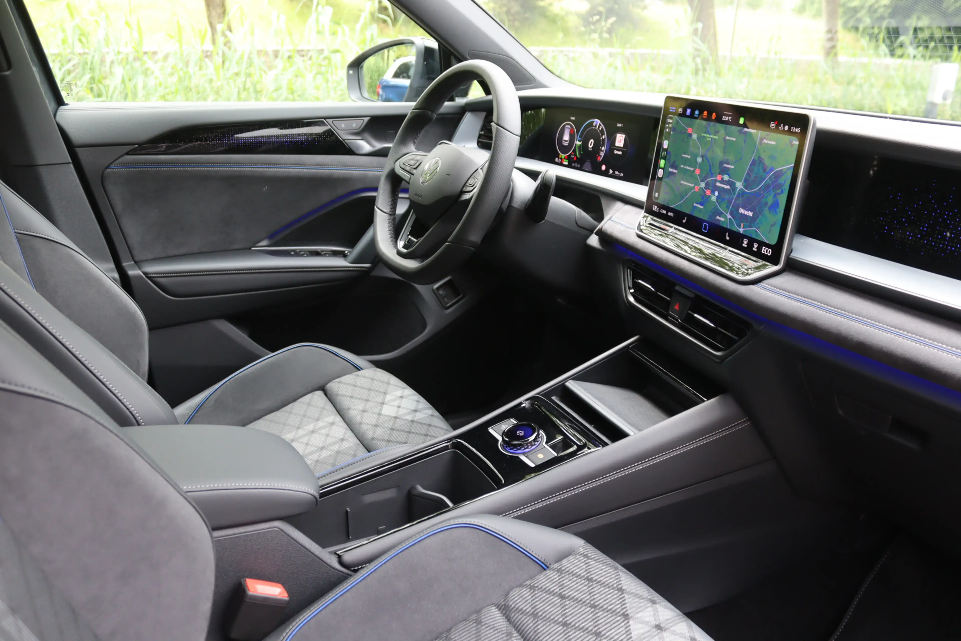 Volkswagen Tayron 1.5 eHybrid 272PK R-Line Black Style IQ.Light/HUD/ — photo 7