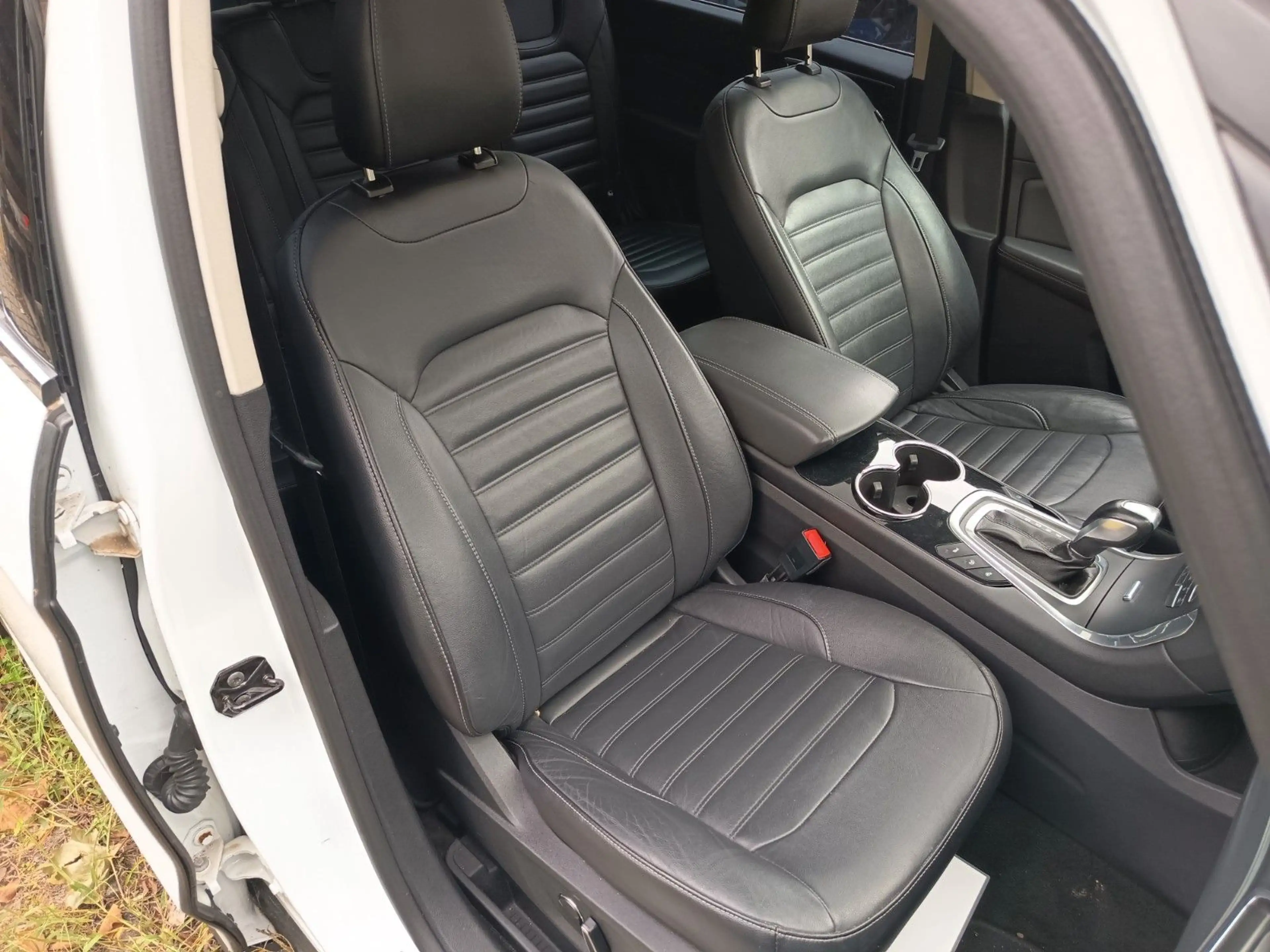 Ford Galaxy Titanium  Design-Paket — photo 10