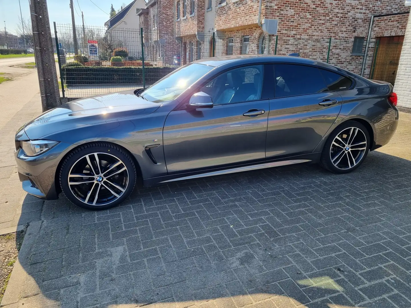 BMW 420 420i Coupe Aut. M Sport Grijs - 2