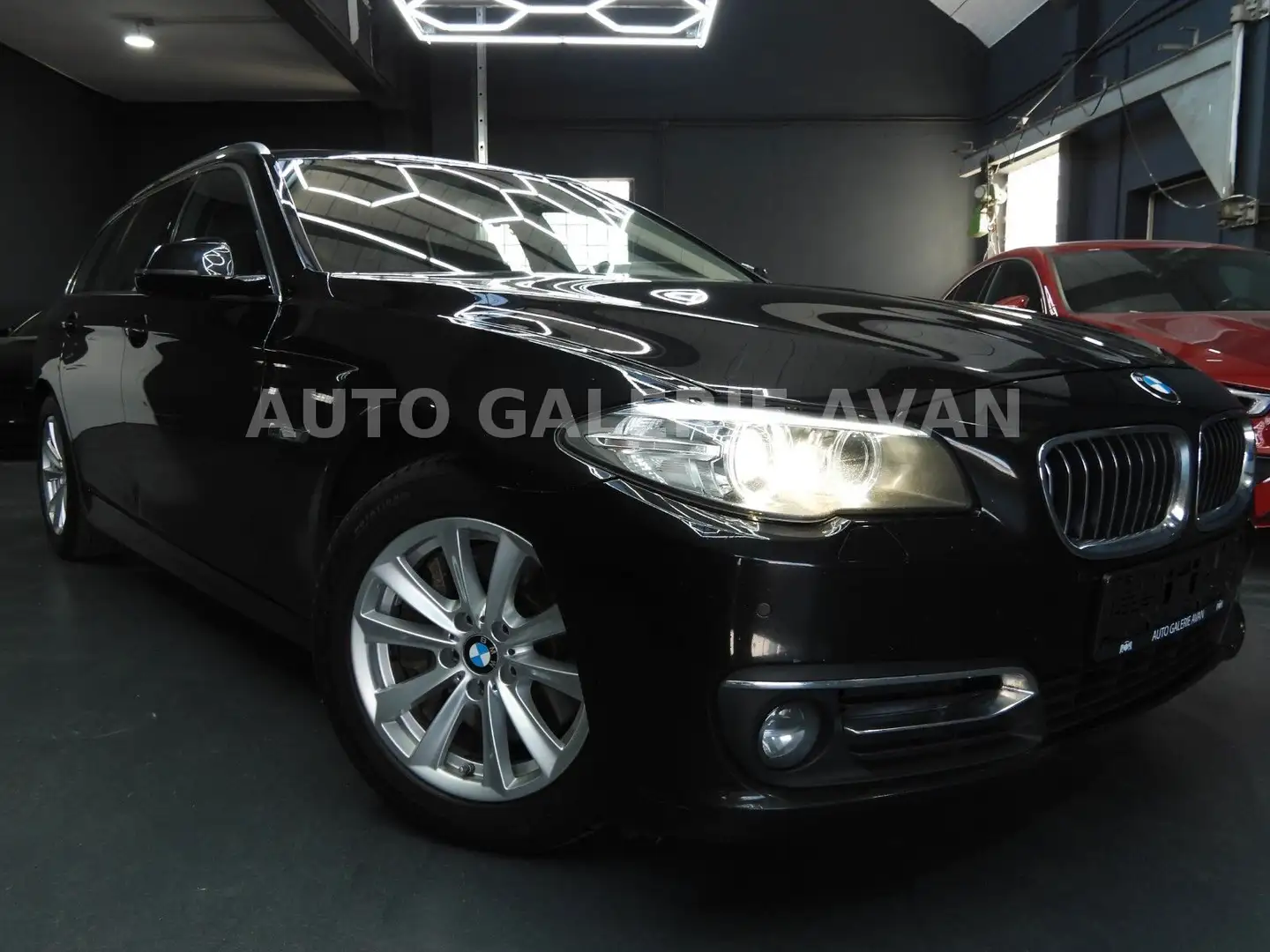 BMW 530 d TOURING LUXURY Negru - 2