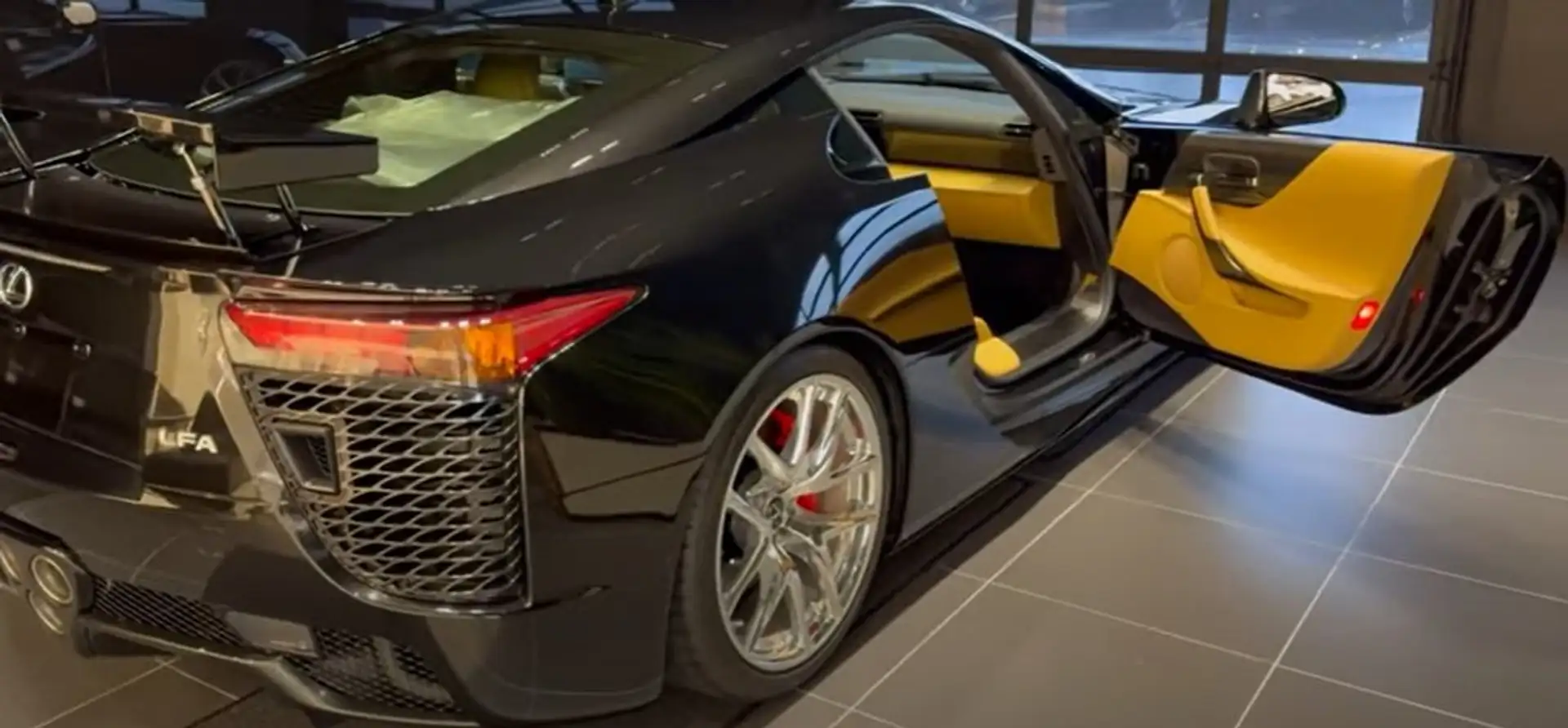 Lexus LFA 4.8 VVT-i V10 Negro - 1
