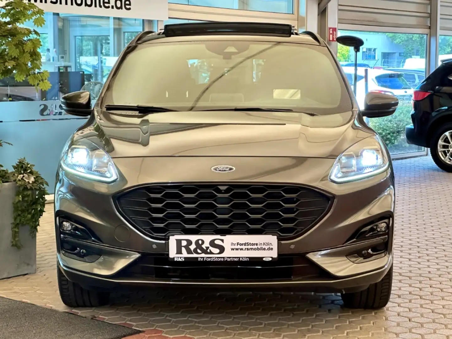 Ford Kuga ST-Line+Automatik+Pano+Navi+Head-Up+Kamera Grijs - 2