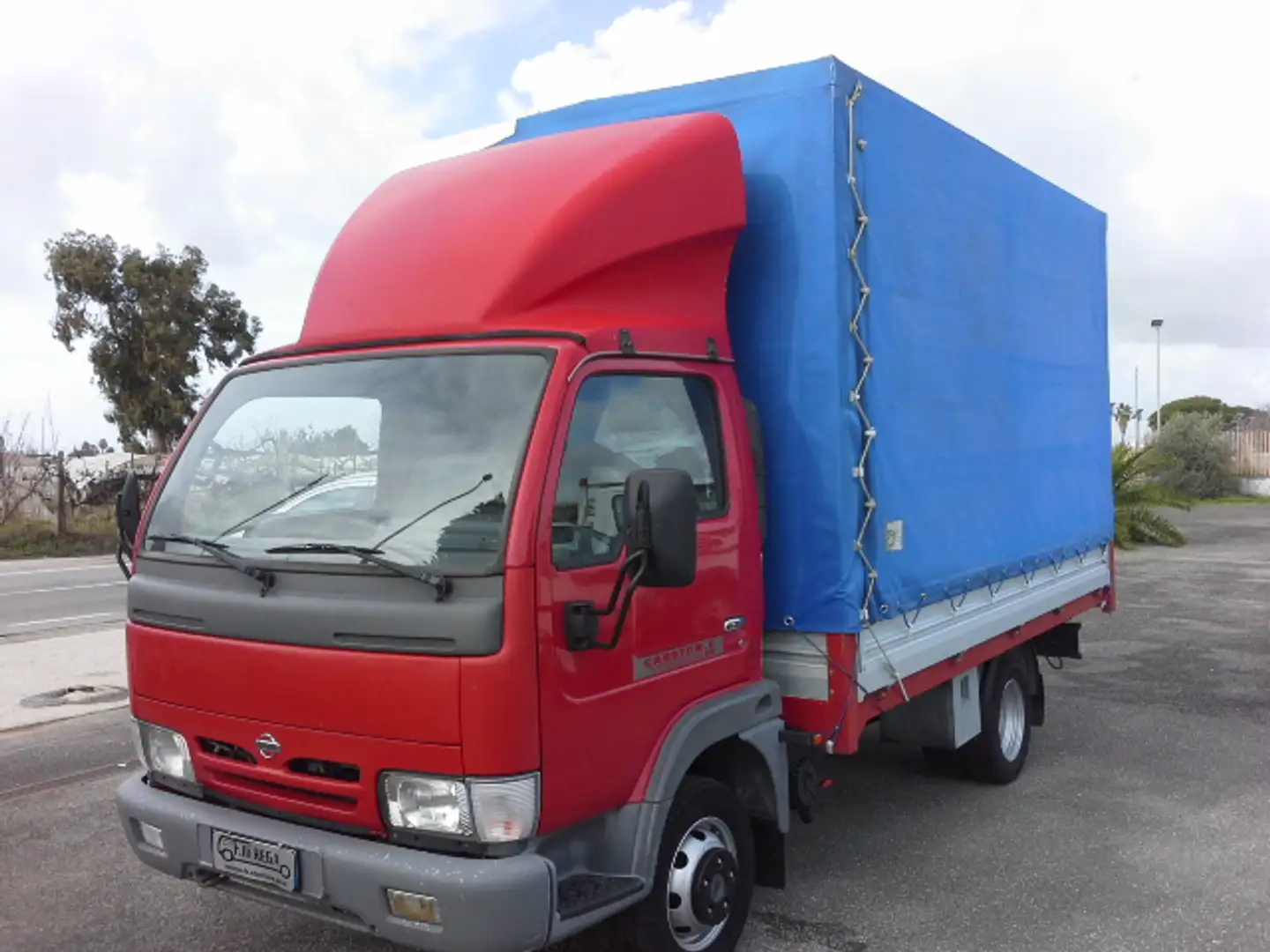 Nissan Cabstar 35.12 3.0 TDI Cassone FISSO OPPURE A TELAIO Rojo - 2